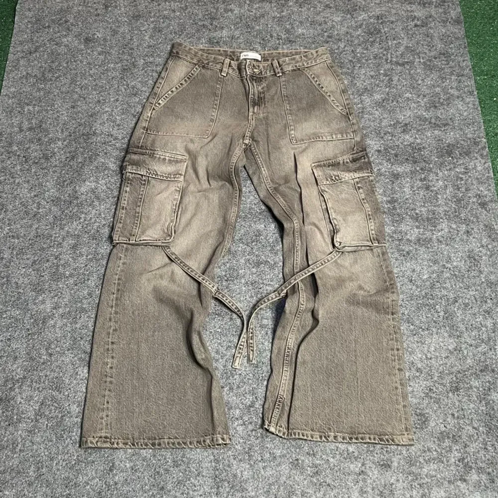 Zara Straight Leg Cargo Jeans in Faded Gray - Picture 2 of 8